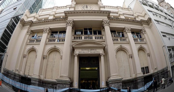 BANCOS: CÓMO FUNCIONARÁN EN LOS FERIADOS POR LAS FIESTAS DE FIN DE AÑO