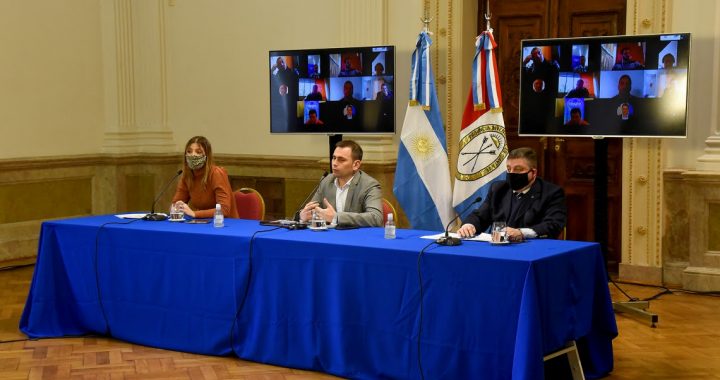 LA PROVINCIA ACUERDA NUEVAMENTE CON PEDIDOS YA Y SE LOGRAN BENEFICIOS PARA EL SECTOR DE ALIMENTOS Y BEBIDAS DE SANTA FE