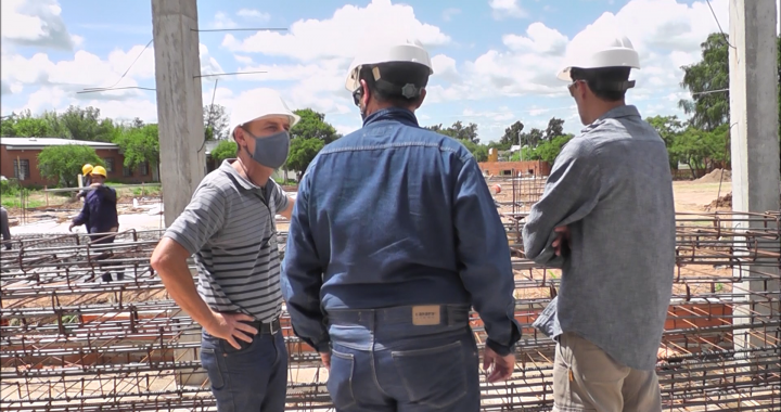 EL CONCEJAL AMATI RECORRIÓ LA OBRA DE LA ESCUELA 16