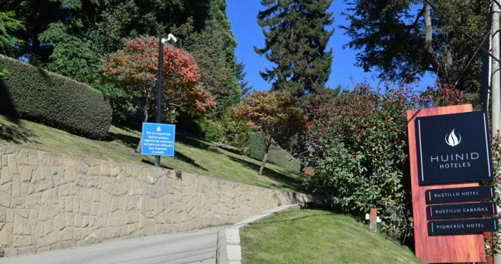 BARILOCHE: LOS EGRESADOS QUE ARROJARON A UN JOVEN DE UN SEGUNDO PISO SE FUERON