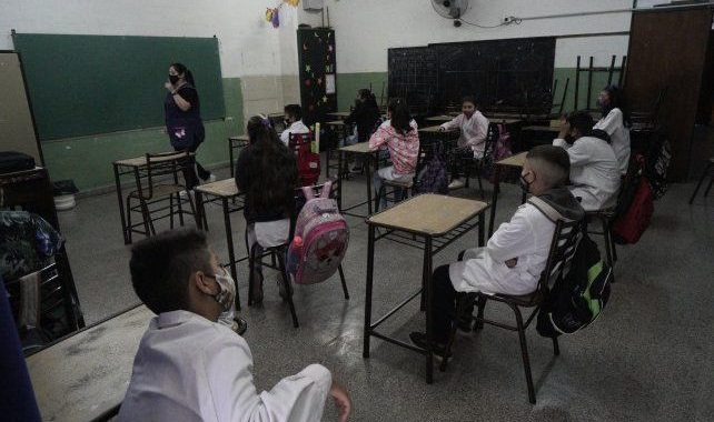 CONGELAN HASTA NUEVO AVISO LA EXIGENCIA DE CERTIFICADOS MÉDICOS EN LAS ESCUELAS