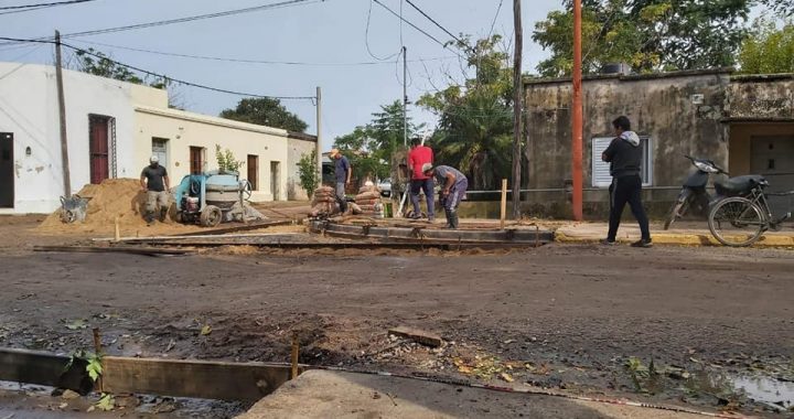 SANTA ROSA DE CALCHINES, OBRAS, MEJORAN EL SISTEMA DE ESCURRIMIENTO DE AGUAS PLUVIALES