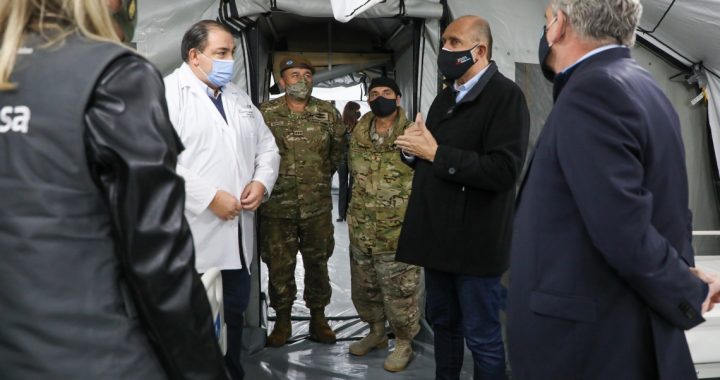 PEROTTI Y ROSSI RECORRIERON EL HOSPITAL MILITAR INSTALADO FRENTE AL CULLEN EN LA CIUDAD DE SANTA FE