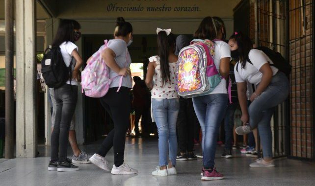 AMSAFÉ PIDIÓ RESTRINGIR AÚN MÁS LA CIRCULACIÓN Y CUIDAR LA SALUD DE ALUMNOS Y DOCENTES