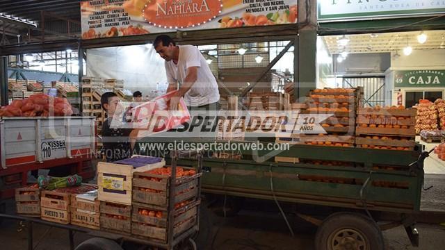 TRANSPORTISTAS PIDEN QUE EL MERCADO DE PRODUCTORES ABRA SUS PUERTAS POR LA MAÑANA