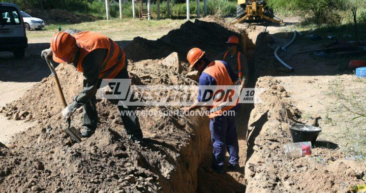 COLASTINÉ SUR, AVANZAN A BUEN RITMO LAS OBRAS PARA LLEVAR EL AGUA POTABLE A ESTE BARRIO