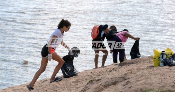 RECOLECTARON 1240 KILOS DE RESIDUOS DURANTE UNA JORNADA DE LIMPIEZA EN LA LAGUNA SETÚBAL