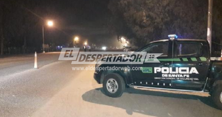 INTENTARON EVADIRSE DE UN CONTROL POLICIAL EN RUTA 1 Y TERMINARON DETENIDOS: TENÍAN EN SU PODER UN ARMA 9 MILÍMETROS