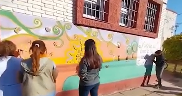 EL CAF 10 DE RINCÓN INTERVINO CON UN MURAL LA FACHADA DE SU INSTITUCIÓN