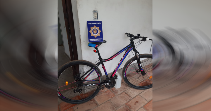 RECUPERARON UNA BICICLETA ROBADA EN RINCÓN PERO EL LADRÓN SE DIO A LA FUGA