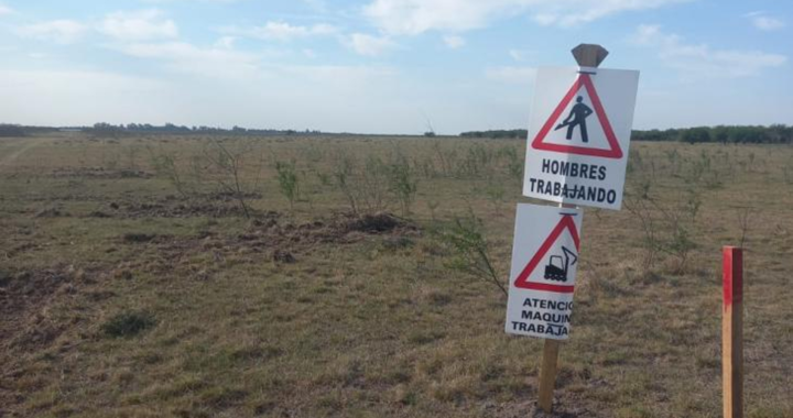 GASODUCTO GRAN SANTA FE: COMENZARON LOS TRABAJOS DE LIMPIEZA EN LA COSTA DE SAN JOSÉ DEL RINCÓN 