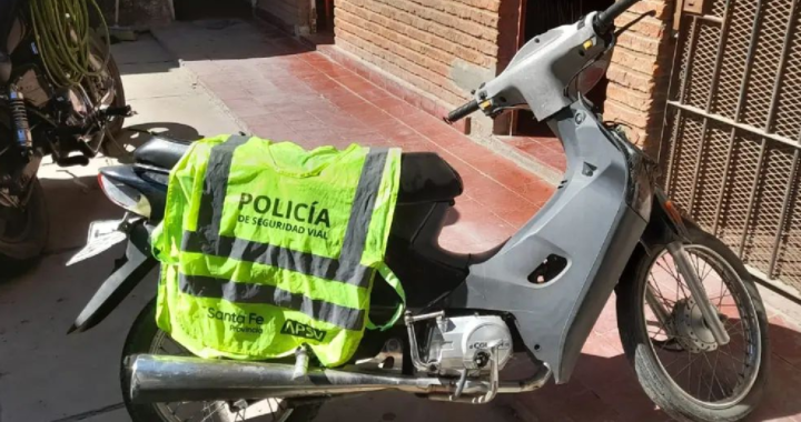 LA POLICÍA RECUPERÓ UNA MOTO ROBADA EN LA SANTA ROSA DE CALCHINES