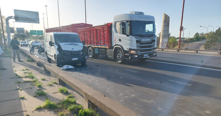 DOS CHOQUES A PRIMERA HORA CON IMPORTANTES DEMORAS EN LA RUTA 168