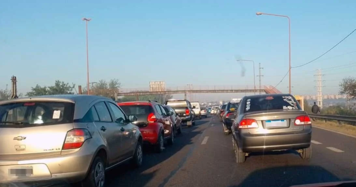 “OTRA VEZ SOPA”: CHOQUE ESTE MIÉRCOLES EN LA RUTA 168 QUE  GENERA DEMORAS Y CONGESTIÓN VEHICULAR