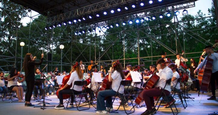 SOMOS MÚSICA PRESENTA UN GRAN CONCIERTO DE FIN DE AÑO EN EL ANFITEATRO DE LA CIUDAD DE SANTA FE