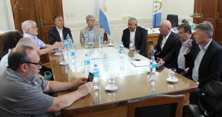 LA PROVINCIA OFICIALIZÓ SU PROPUESTA SALARIAL A GREMIOS DE LA ADMINISTRACIÓN CENTRAL Y DOCENTES