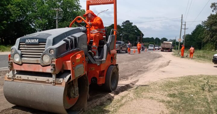 VIALIDAD PROVINCIAL REALIZA EL MANTENIMIENTO DE BANQUINAS Y DESMALEZADO LINDERO A LA RUTA 1