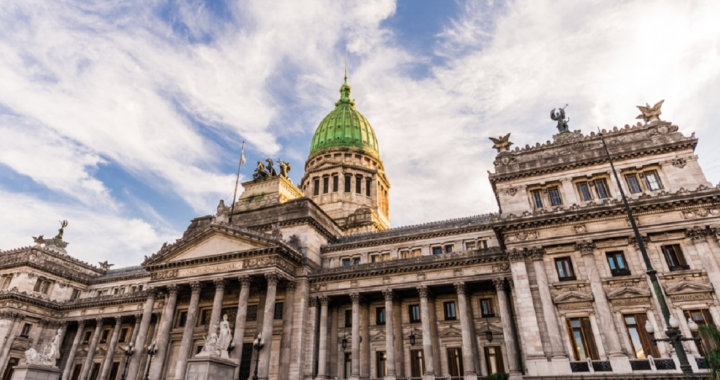 DIPUTADOS DEL FDT PRESENTARON FORMALMENTE EL PROYECTO DE JUICIO POLÍTICO CONTRA LA CORTE SUPREMA