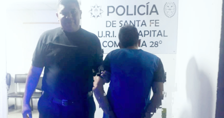 VECINOS REPORTARON UN LADRÓN INGRESANDO A UNA VERDULERÍA DE COLASTINÉ Y LA POLICÍA LO ATRAPÓ INFRAGANTI 