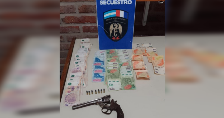 ARMA Y DINERO EN LA CALLE: DETIENEN A UN HOMBRE EN RINCÓN TRAS DISCUTIR CON UNA MUJER