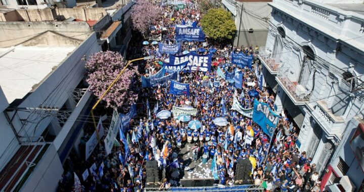 PROTESTA DOCENTE: «ESTE 1° DE MARZO LAS CLASES COMIENZAN EN LAS CALLE»