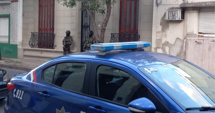 ALLANAMIENTOS Y DETENCIONES POR COPAMIENTO DE LA SUBCOMISARÍA DE ARROYO LEYES:  METIERON PRESOS A TRES POLICÍAS DE ALTO RANGO Y UN CIVIL