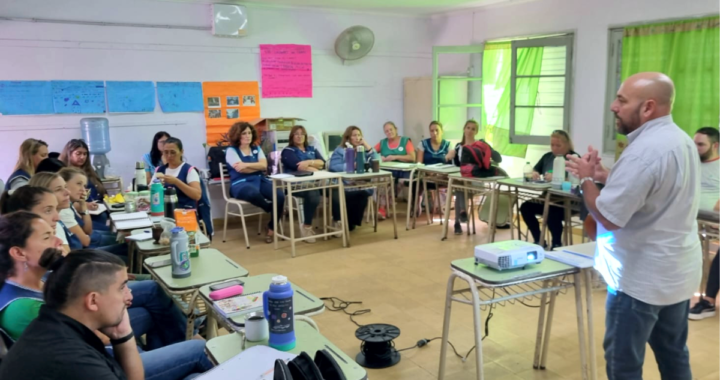 AMSAFE LA CAPITAL VA A LA ESCUELA: TALLER SOBRE NORMATIVA EN LA ESCUELA N° 39 DE COLASTINÉ NORTE