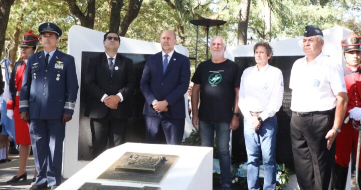 PEROTTI ENCABEZÓ EL ACTO POR EL 41° ANIVERSARIO DE LA GUERRA DE MALVINAS, DÍA DEL VETERANO Y DE LOS CAÍDOS EN MALVINAS EN LA CIUDAD DE RECONQUISTA