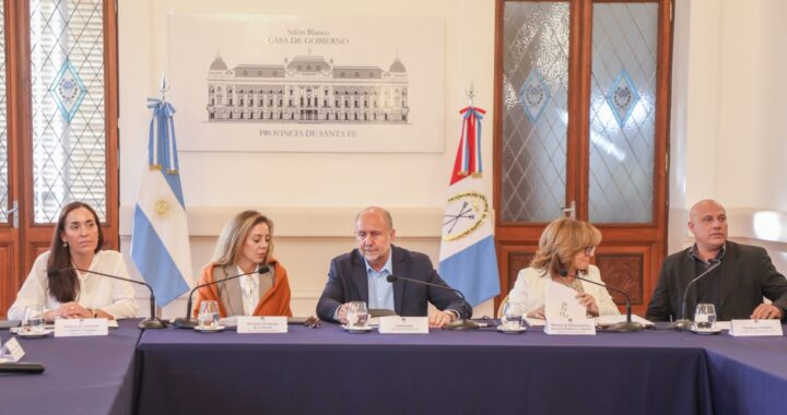 PEROTTI EVALUÓ LOS AVANCES DE LAS OBRAS DE LOS GASODUCTOS SANTAFESINOS JUNTO A FUNCIONARIOS NACIONALES