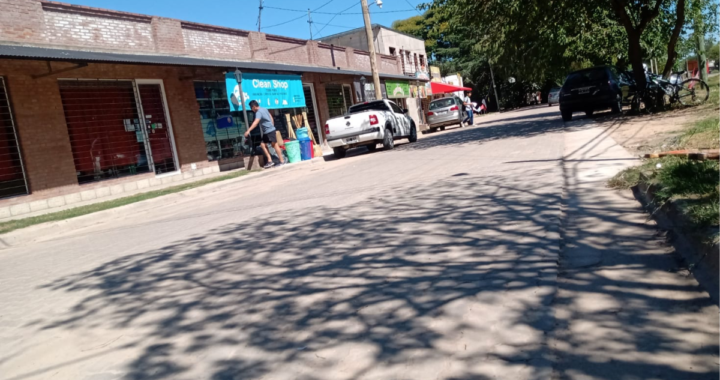 CONCLUYÓ LA PRIMERA ETAPA DE OBRA DE PAVIMENTO ARTICULADO EN CALLE 13 DE SEPTIEMBRE, PONIENDO EN VALOR EL FRENTE DEL CENTRO COMERCIAL