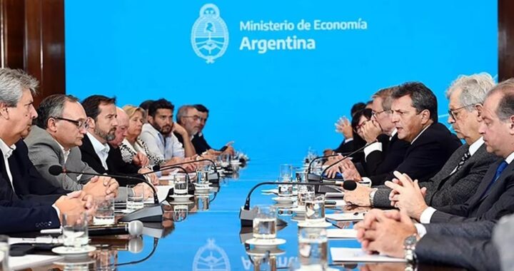 MASSA ANUNCIÓ UN NUEVO DÓLAR AGRO A $300 PARA LA SOJA Y LAS ECONOMÍAS REGIONALES