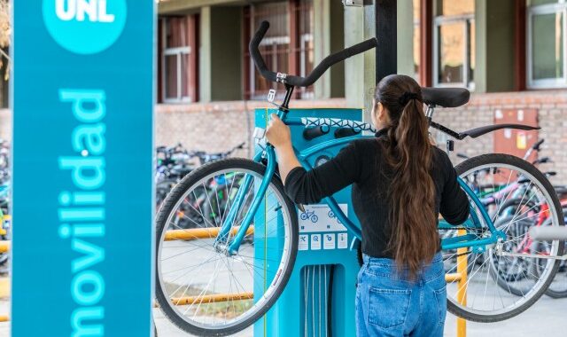 UNL HABILITÓ LA PRIMERA ESTACIÓN DE MOVILIDAD EN CIUDAD UNIVERSITARIA