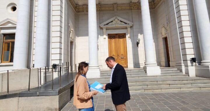 LA PROVINCIA INGRESÓ EN EL SENADO EL PROYECTO DE LEY DEL SISTEMA DE PROTECCIÓN DE DERECHOS DE LAS Y LOS CONSUMIDORES