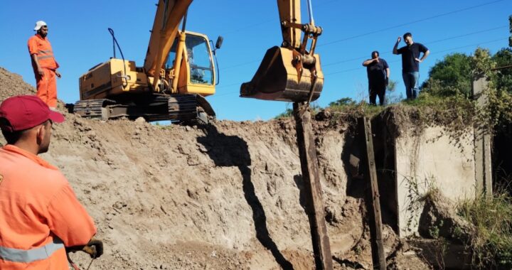 VIALIDAD PROVINCIAL REALIZA TRABAJOS DE REPARACIÓN DE ESTRUCTURAS Y CALZADA SOBRE LA RUTA 1 AL SUR DE SAN JAVIER