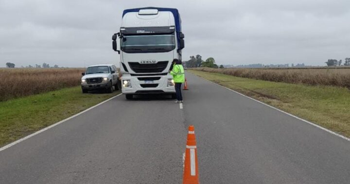 VIALIDAD PROVINCIAL MULTÓ A UN CAMIÓN CON 50 TONELADAS DE EXCESO DE CARGA