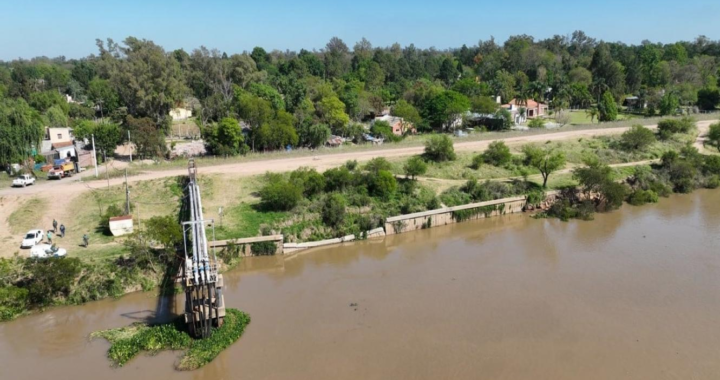 PROTECCIÓN HÍDRICA DE COLASTINÉ NORTE Y RINCÓN: COMENZÓ LA OBRA DE REPARACIÓN DE LA DEFENSA EL GARELLO