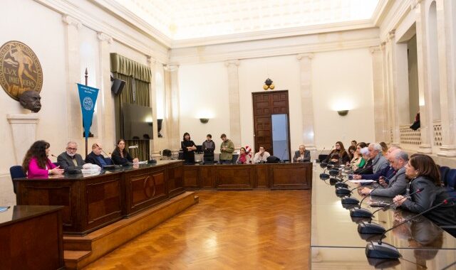 SE DESARROLLÓ EL PANEL «DEMOCRACIA Y POBREZA» EN EL CONSEJO SUPERIOR