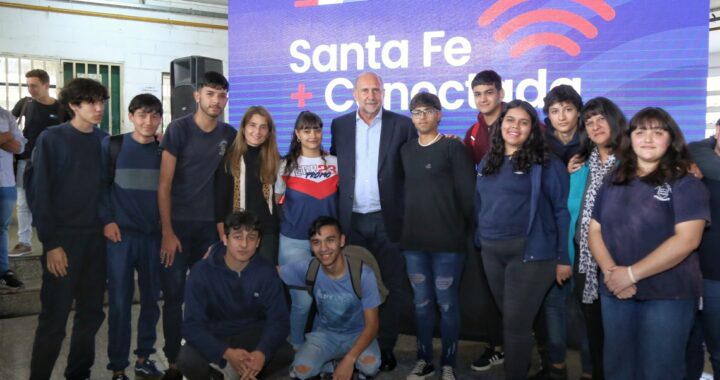 PEROTTI ENCABEZÓ EL LANZAMIENTO DEL PROGRAMA “SANTA FE + CONECTADA” EN BARRIOS POPULARESPEROTTI ENCABEZÓ EL LANZAMIENTO DEL PROGRAMA “SANTA FE + CONECTADA” EN BARRIOS POPULARES