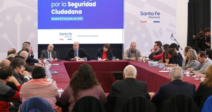 LA PROVINCIA REALIZÓ LA PRIMERA REUNIÓN DE LA MESA DE DIÁLOGO POR LA SEGURIDAD CIUDADANA