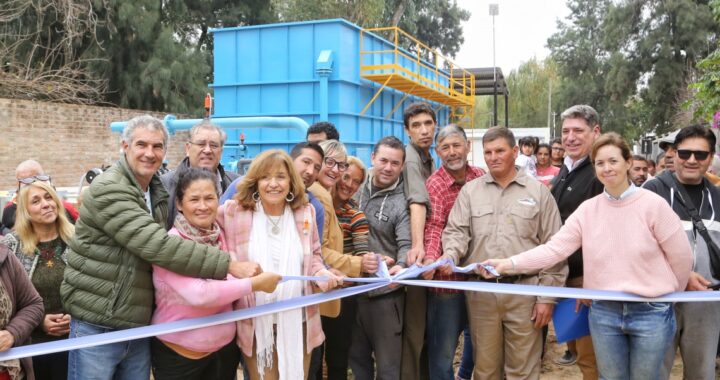 LA PROVINCIA INAUGURÓ EL SISTEMA DE TRATAMIENTO DE AGUA POTABLE EN LOS ZAPALLOS