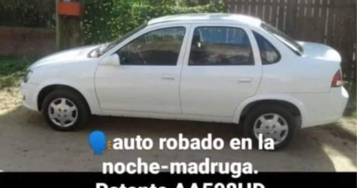 ROBO DE AUTO EN RINCÓN: LA DUEÑA PIDE AYUDA EN REDES SOCIALES PARA RECUPERARLO