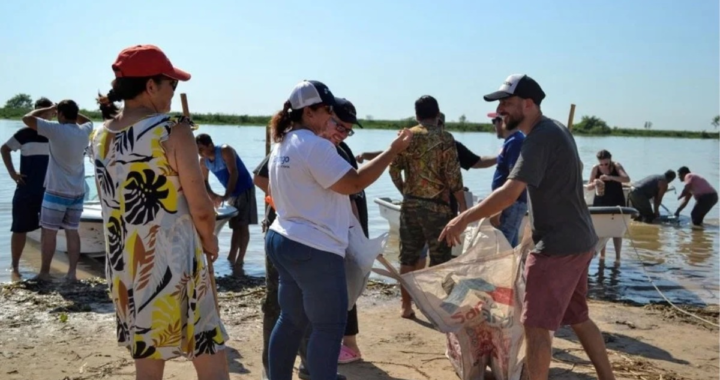 VOLUNTARIOS «ECO HÉROES» VUELVEN A LUCHAR CONTRA LA BASURA EN EL DELTA DE LA SETÚBAL PARA PROTEGER LA NATURALEZA