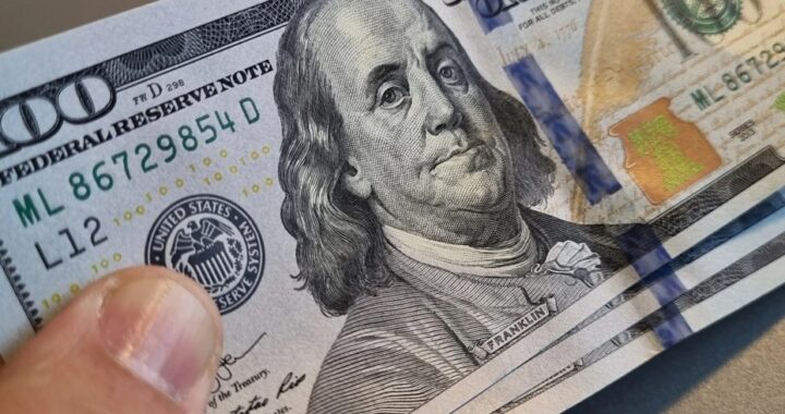 EL DÓLAR BLUE ALCANZÓ UN NUEVO RÉCORD