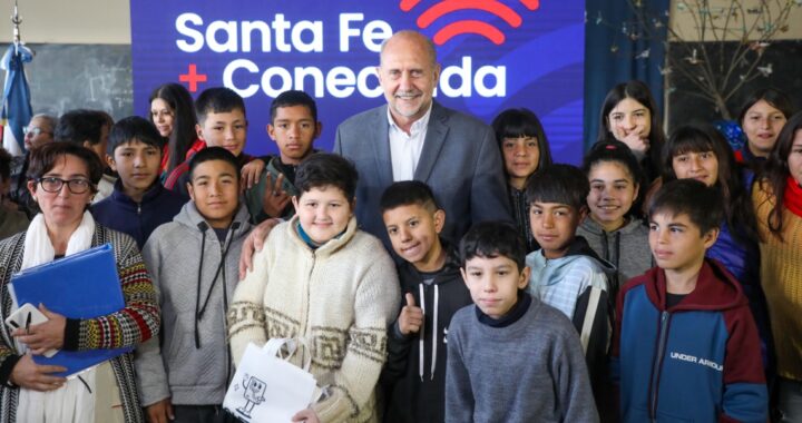 SANTA FE MÁS CONECTADA: PEROTTI INAUGURÓ EL PROGRAMA EN UN COMPLEJO EDUCATIVO DE LA CIUDAD DE SANTA FE