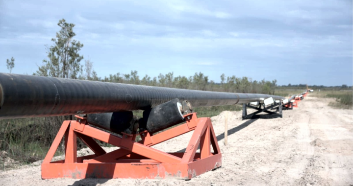 CULMINÓ EL CRUCE DE LA LAGUNA SETÚBAL PARA EL GASODUCTO QUE PROVEERÁ GAS NATURAL A LA COSTA