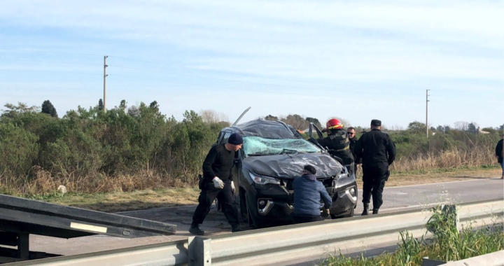 EL SUBJEFE DE POLICÍA DE SANTA FE SUFRIÓ UN ACCIDENTE EN RUTA 70 TRAS VUELCO DEL MÓVIL POLICIAL