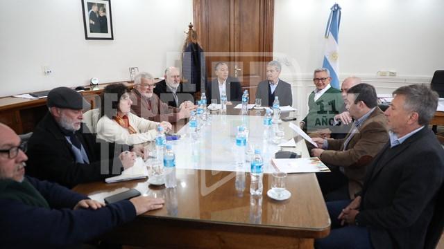 PARITARIAS: EL GOBIERNO OFRECIÓ A ESTATALES UN 51% HASTA FIN DE AÑO