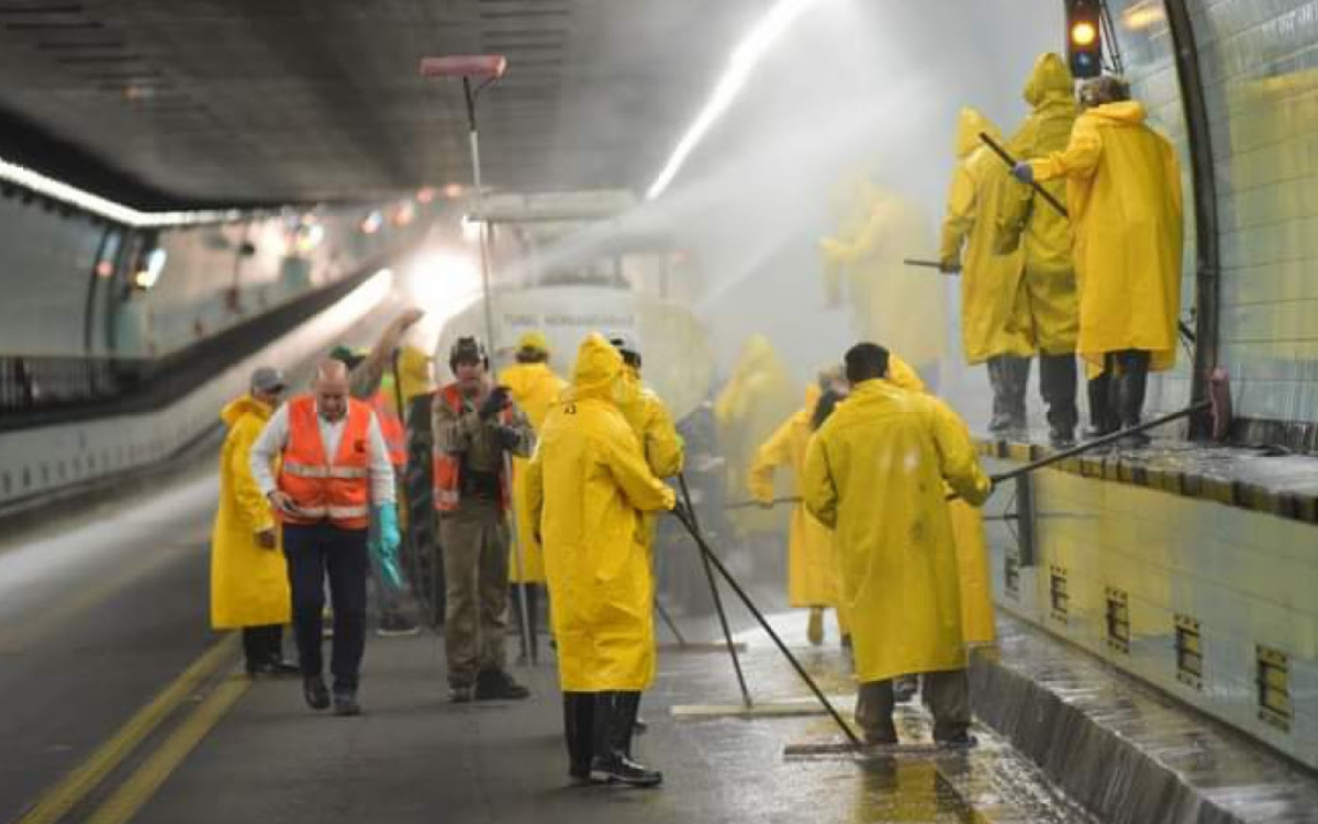 ESTA NOCHE CONTINÚAN LAS TAREAS DE LIMPIEZA EN EL INTERIOR DEL TÚNEL SUBFLUVIAL