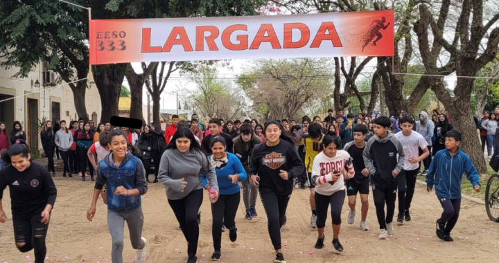 EXITOSA «CARRECAMINATA» ORGANIZADA POR LA EESO “HERNANDARIAS” Nº 333 EN HELVECIA