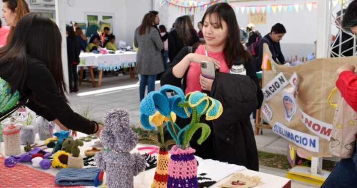 CENTROS DE ACCIÓN FAMILIAR REALIZARON UNA FERIA DE EMPRENDEDORES